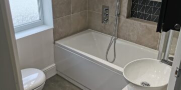 Ealing - Complete Bathroom Renovation by Deal Installations and Maintenance Ltd.