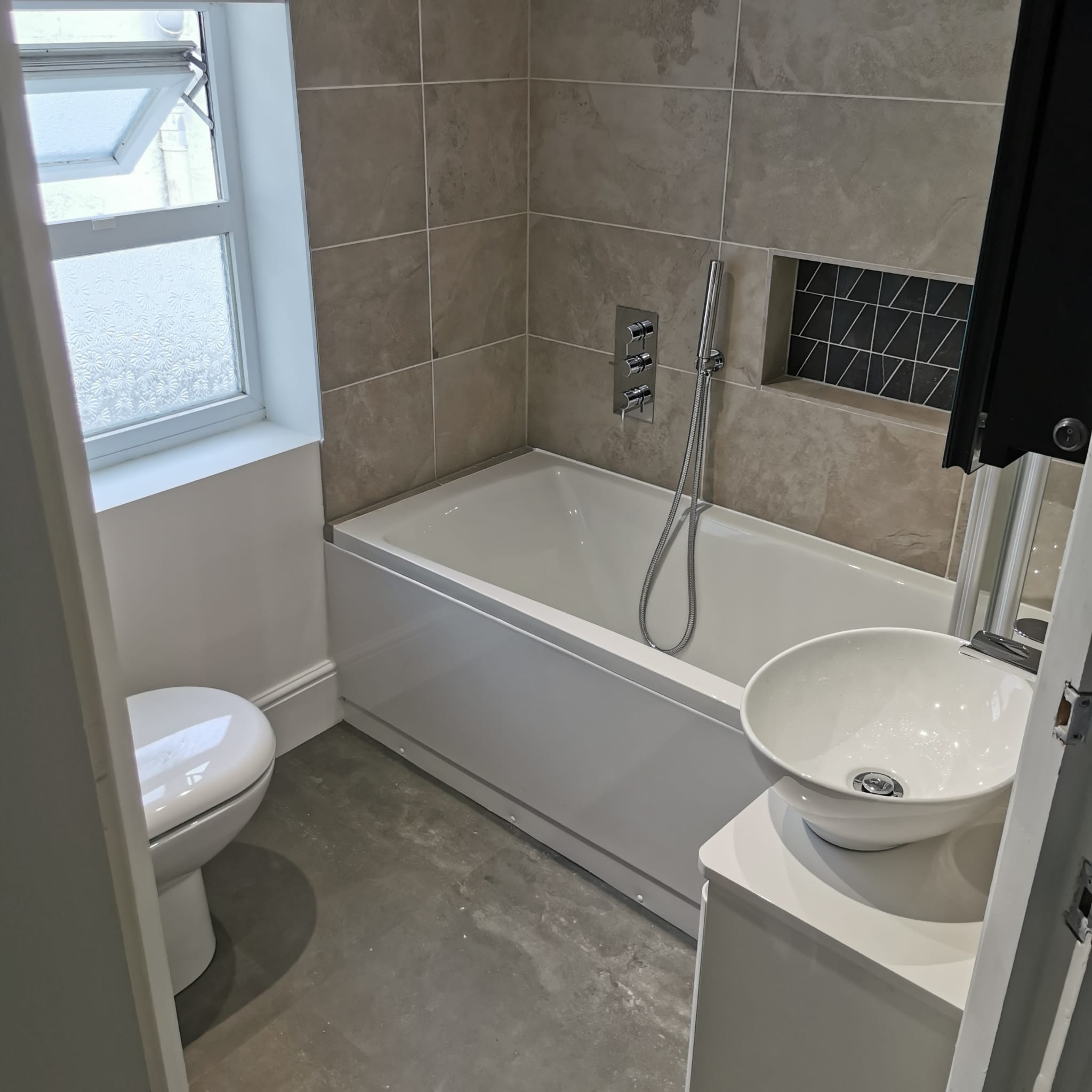 Ealing - Complete Bathroom Renovation by Deal Installations and Maintenance Ltd.